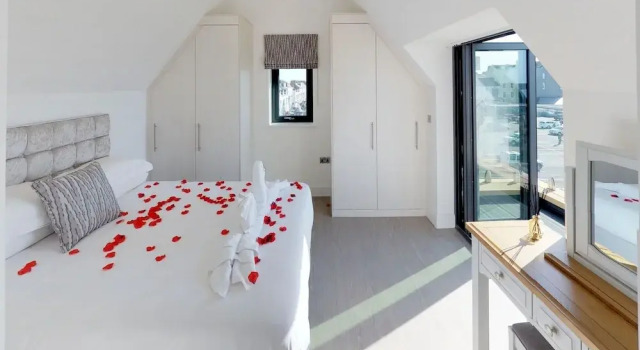 14 Waterstone House, Penthouse, Tenby, Забронировать Отель Отели Тенби с парковкой, рядом с Castle Hill, Парковка