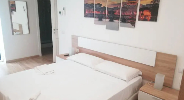 Pisky's Guest House, Prenota Affittacamere Hotel a Lazio con parcheggio, Parcheggio