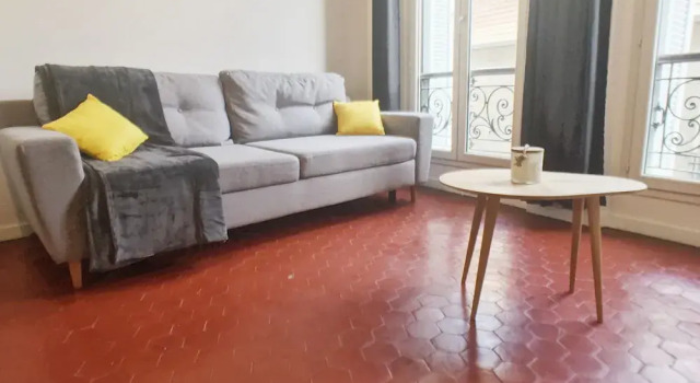 Loft de Charme proche vieux Port & Gare, Забронировать Отель Отели Марселя с парковкой, рядом с Национальный театр Марселя Ла Крие, Парковка