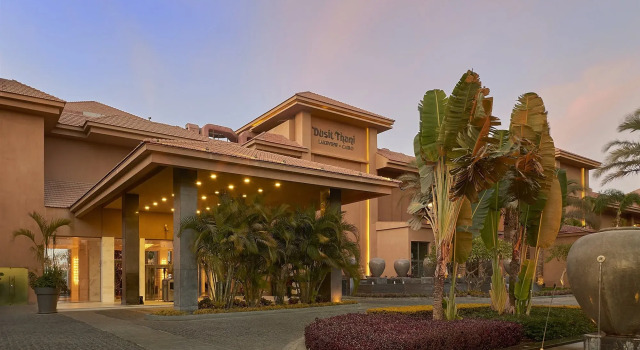 Dusit Thani LakeView Cairo