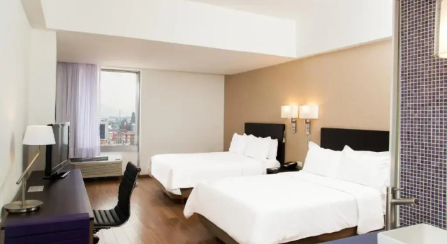 Четырёхместный номер Standard Fiesta Inn Tlalnepantla
