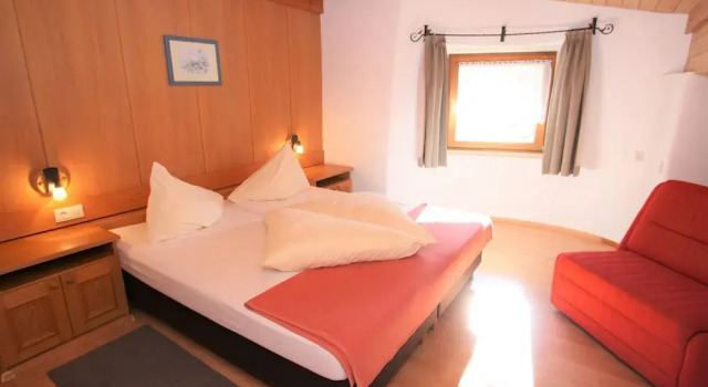 Peaceful Apartment in Hinterglemm With Camping Cot