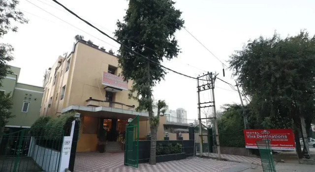 Hotel Viva Destination, Забронировать Отель Гургаон Gurgaon Region, рядом с Apollo Tyres Ltd