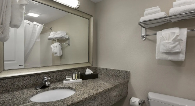 Номер Standard с видом на океан Caribbean Resort Myrtle Beach
