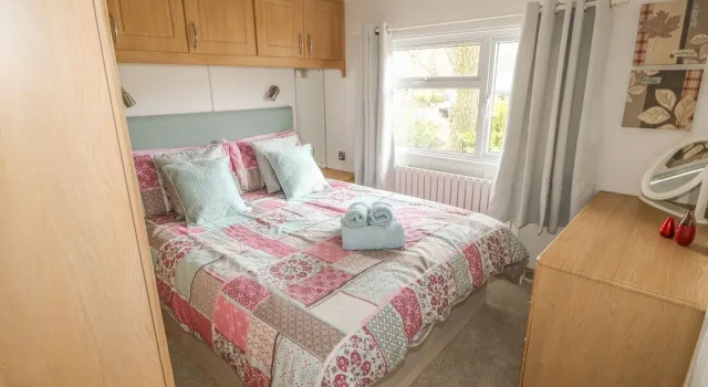 No 4 Elm Drive, Lincoln