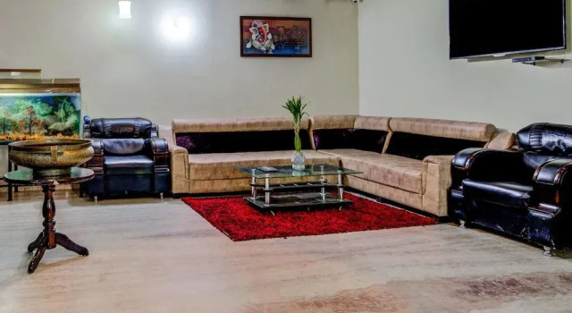 OYO 4730 Apartment Hotel Imperia Inn, Rezervovat Apartmán Hotely v Bangalore s parkováním, Parkování