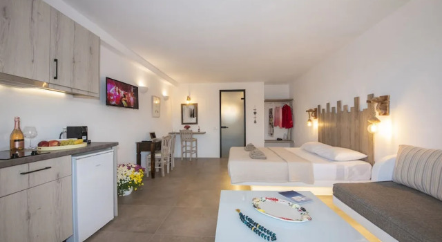 Люкс Myrsinis Luxury Suites Merchia