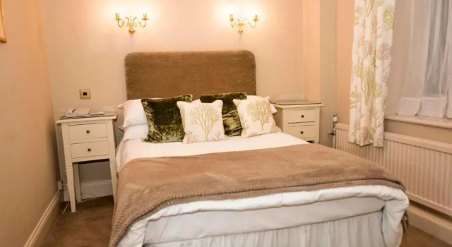Номер Standard The Royal Hotel