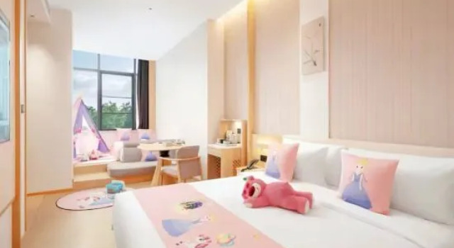 Семейный тент Jianguo Hidden Hotel (Hangzhou West Lake Branch)