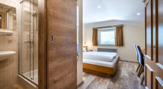 Номер Economy Berghotel Garni Burgblick-Zaismann Adults Only