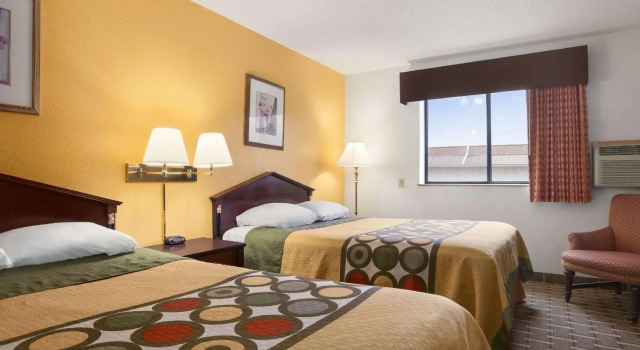Четырёхместный номер Standard Brookville Inn