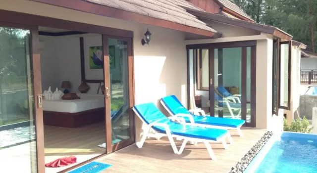 Вилла с частичным видом на море The Hip Resort @ Khao Lak