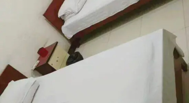 Номер Standard Zhijin Jinggui Hotel
