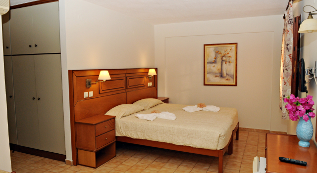 Athena Hotel