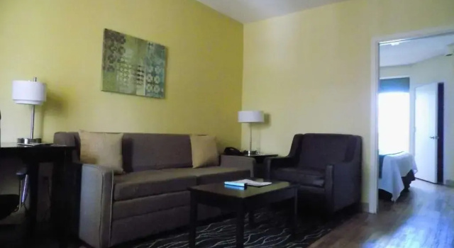 Люкс Best Western Plus Deerfield Beach Hotel & Suites