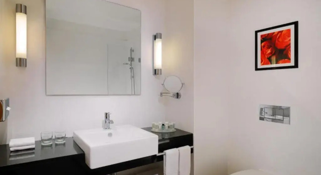 Двухместный номер Superior с балконом Courtyard by Marriott Budapest City Center