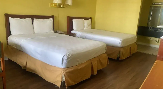 Двухместный номер Standard Evergreen Plaza Inn