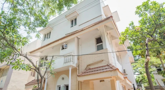 OYO Hermitage Apartments Near Sri Someshwara Swami Temple
