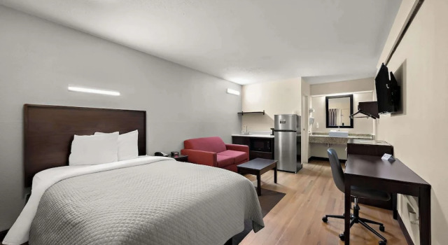 Номер Standard Suburban Studios Peoria