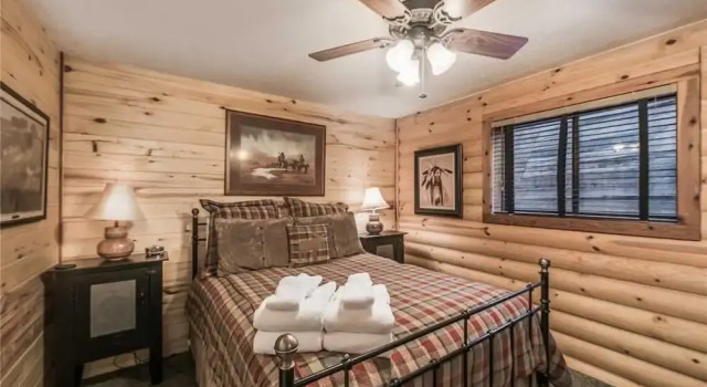 Buffalo Lodge - Seven Bedroom Cabin with Hot Tub, Varaa Hotelli Ruidoso New Mexico