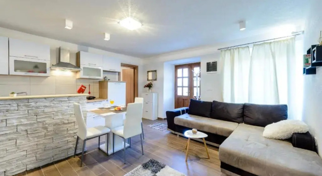 Apartment Mistral