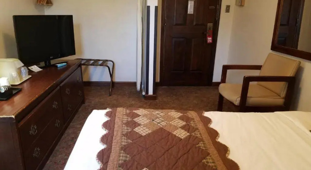Двухместный номер Standard Potawatomi Inn & Cabins