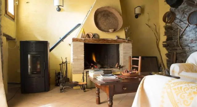 House With 2 Bedrooms in Seui, With Wonderful City View, Balcony and Wifi, Prenota Hotel Seui Italia