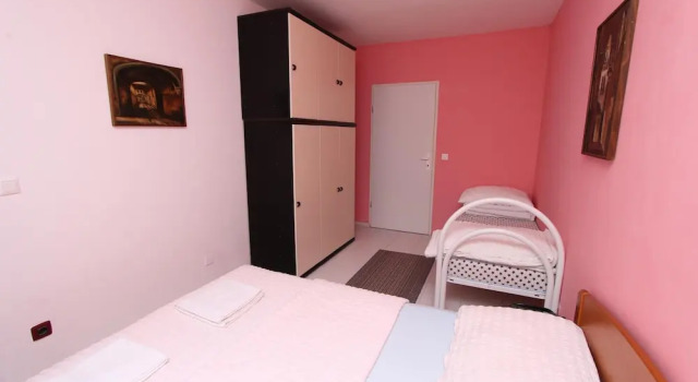 Апартаменты c 1 комнатой с балконом Apartments Lora