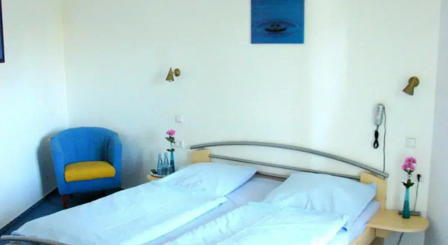 Трёхместный номер Standard Hotel Krone