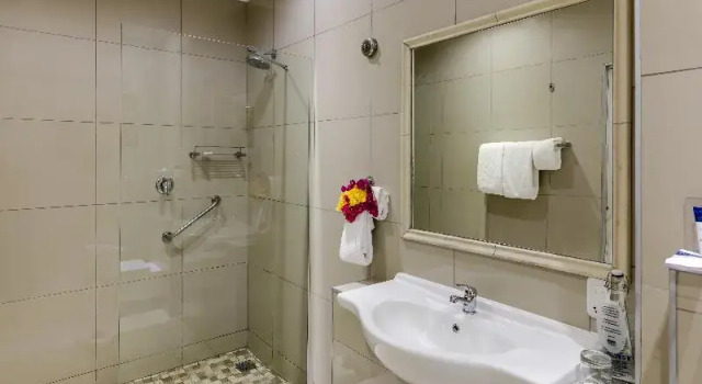 Одноместный номер Standard с балконом Protea Hotel by Marriott George King George