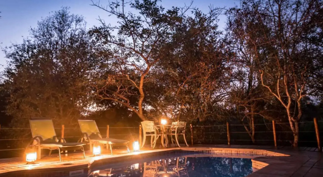 Bundox Safari Lodge, Buchen Sie Hotel Hotels in Phalaborwa mit Pool, Schwimmbad