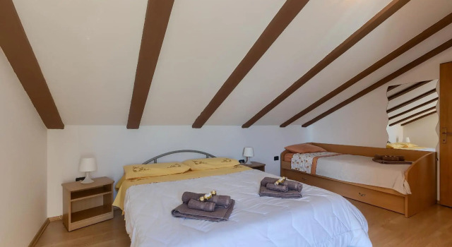 Apartments Ari and Bonnie - cozy with roof terrace, Reserva ahora Apartamento Hoteles en Pula con aparcamiento, Aparcamiento