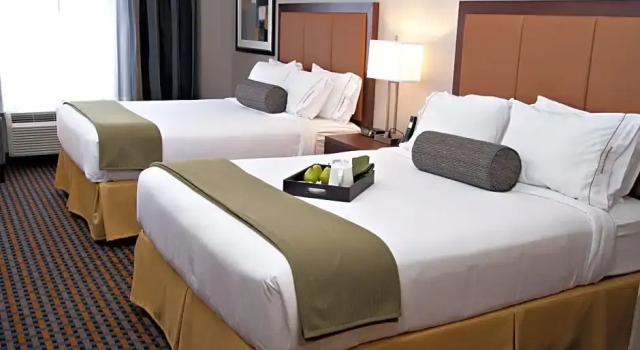 Четырёхместный люкс Holiday Inn Express Pembroke by IHG