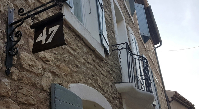 Le 47 - Rentals in South of France, Забронировать Отель «постель и завтрак» Отели Бомон-де-Пертюи 3 звезды, 3*