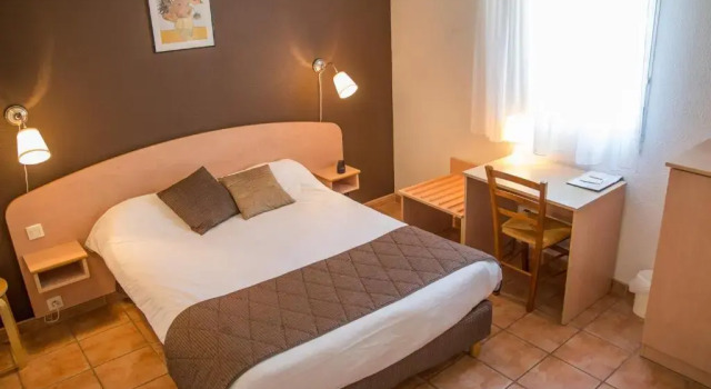 Номер Standard Logis Hôtel - Auberge du Pastel - Hôtel 3 étoiles et Restaurant
