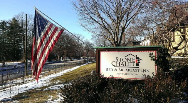Stone Chalet Bed & Breakfast Inn, Varaa Mökki Ann Arbor Michigan
