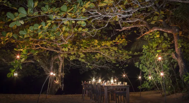 Manafiafy Beach & Rainforest Lodge, Prenota Hotel Toliara Madagascar