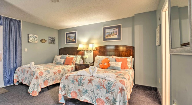 Апартаменты Walk to Ocean: Myrtle Beach Condo w/ Views!