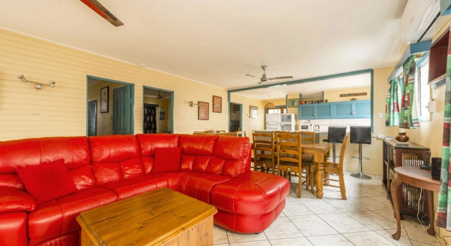 Clifton Beach House, Book Hotel Clifton Beach Cairns Beaches