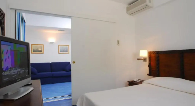 Полулюкс Grand Hotel Santa Domitilla