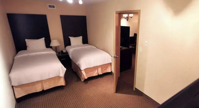 Семейный люкс iHOTEL & Conference Centre Red Deer