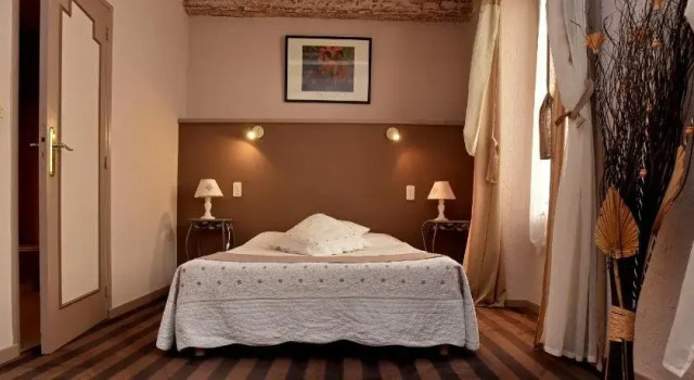 La Garbure, Rezervasyon Otel Chateauneuf-du-Pape Vaucluse