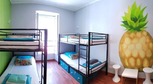 Кровать в общем номере HOSTEL MEYERBEER - Rooms and Apartments