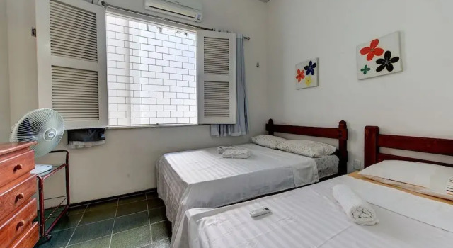 Casa com piscina privativa perto do mar