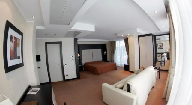 Четырёхместный номер Standard B&B HOTEL Napoli San Mauro