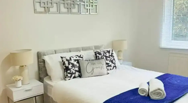 Коттедж Bungalow - Sleeps 6 - Garden - Wheelchair Access