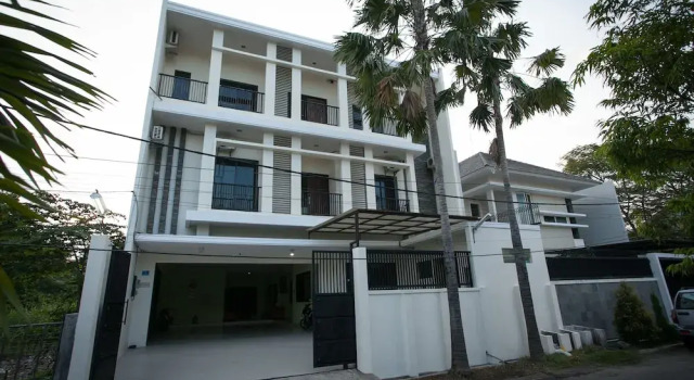 Reddoorz near Kejaksaan Negeri Surabaya