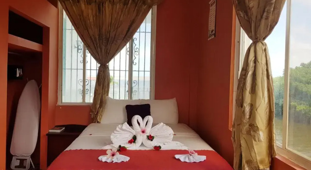 See Belize Vacation Rentals