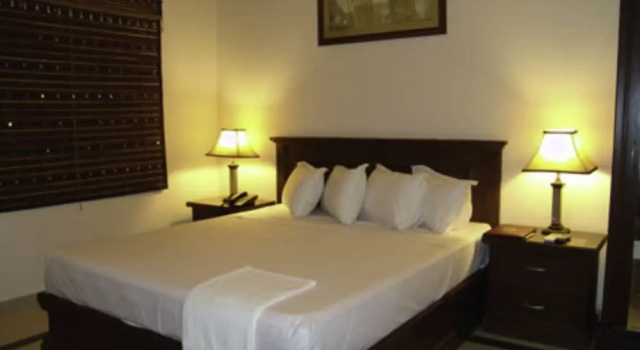 Двухместный номер Deluxe Raj One Hotel