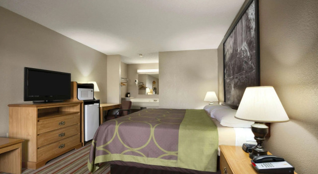 Super 8 by Wyndham Fort Chiswell/Wytheville Area, Buchen Sie Hotel Fort Chiswell 